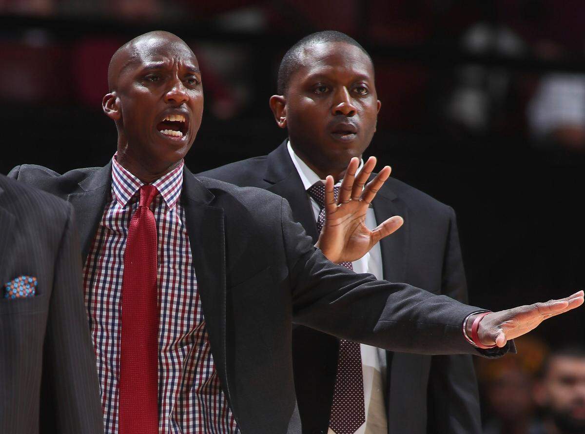 Charlton “C.Y.” Young (left) and Dennis Gates were assistant coaches at Florida State in this 2019 file photo. Gates, now the head coach at Missouri, has hired Young as an assistant on his Tigers’ staff.