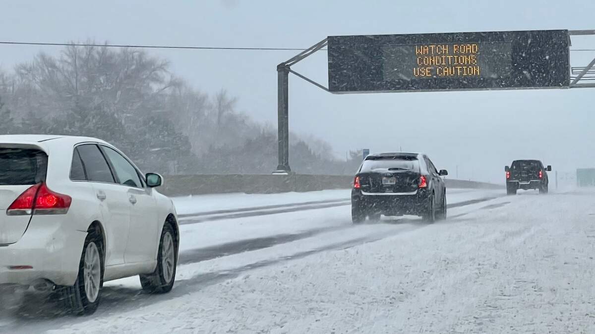 Crashes reported across metro as winter storm hits Kansas City | Kansas ...