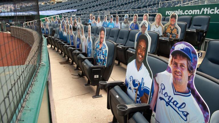 Mellinger podcast: Real fans in stands + everything to know about who the Royals are