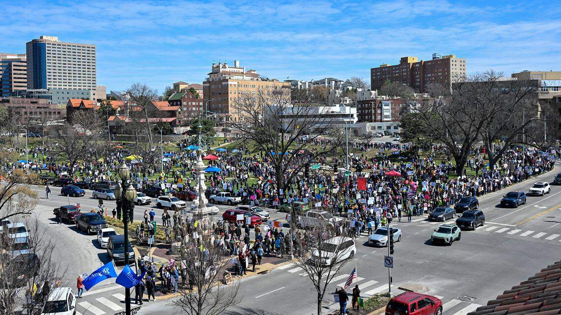 Why was the KC streetcar shut down during the No Kings rally on Saturday? | Opinion