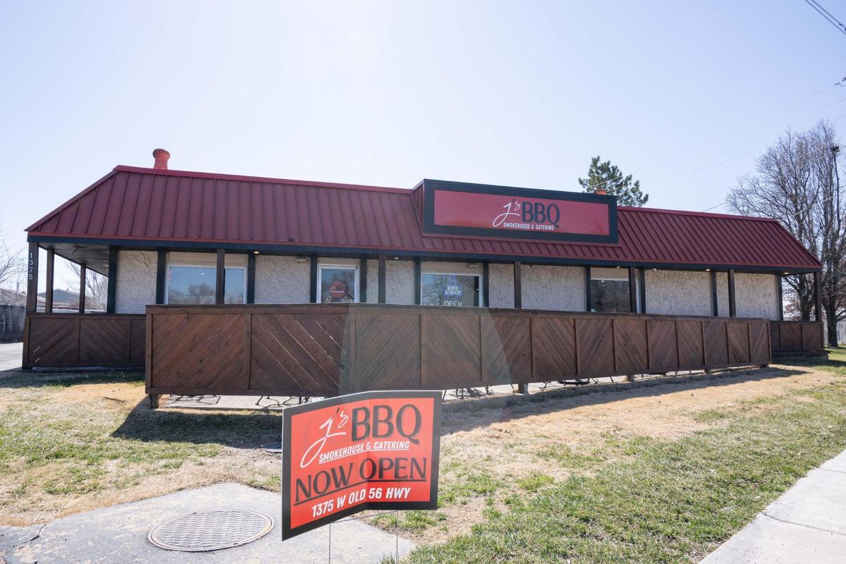 J’s BBQ in Olathe recently switched ownership after the departure of longtime favorite, Johnny’s, closed up shop.