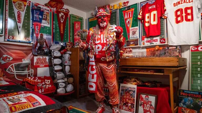 How Chiefs superfan Weird Wolf and his ear-splitting howl became an Arrowhead favorite