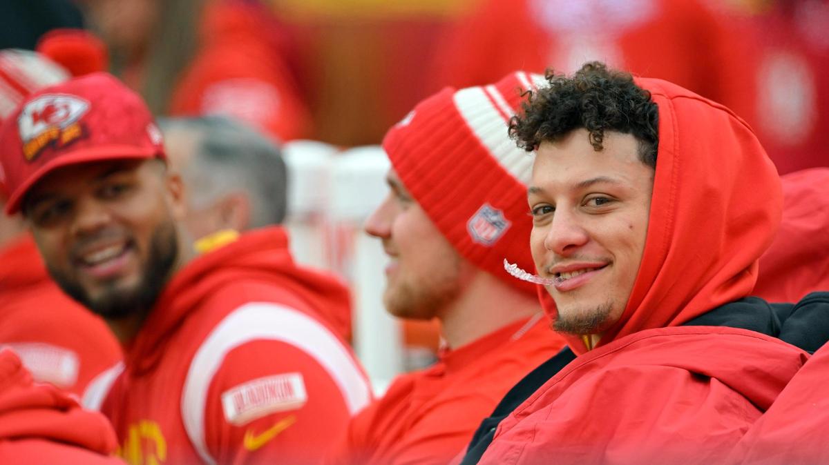 Chiefs quarterback Patrick Mahomes smiles before warmups prior to the start of the Divisional round of the playoffs against the Jacksonville Jaguars on Saturday, Jan. 212023, at GEHA Field at Arrowhead Stadium.