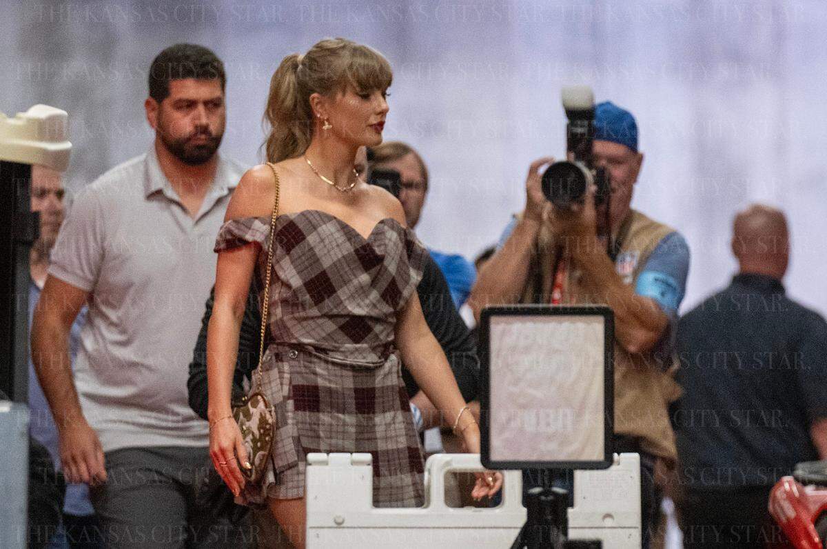 Taylor Swift wore Vivienne Westwood to the Chiefs-Saints game at GEHA Field at Arrowhead Stadium Monday.