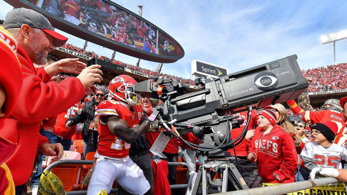 Kansas City Chiefs wide receiver Tyreek Hill took control of the end zone television camera after scoring a touchdown on a pass from quarterback Patrick Mahomes in the second quarter against the Arizona Cardinals in Kansas City. It was Mahomes’ 31st touchdown pass of the 2018 regular season.