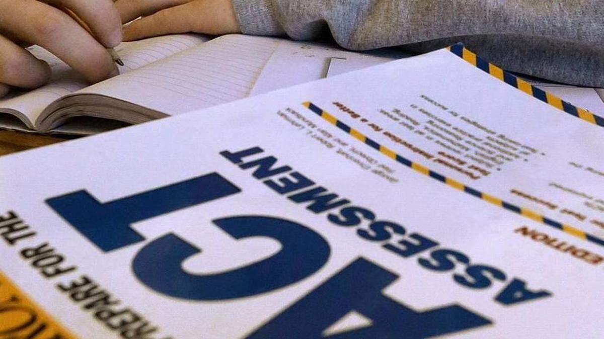 Missouri high school students will have to score higher on the ACT to get the state’s Bright Flight scholarship in coming years.