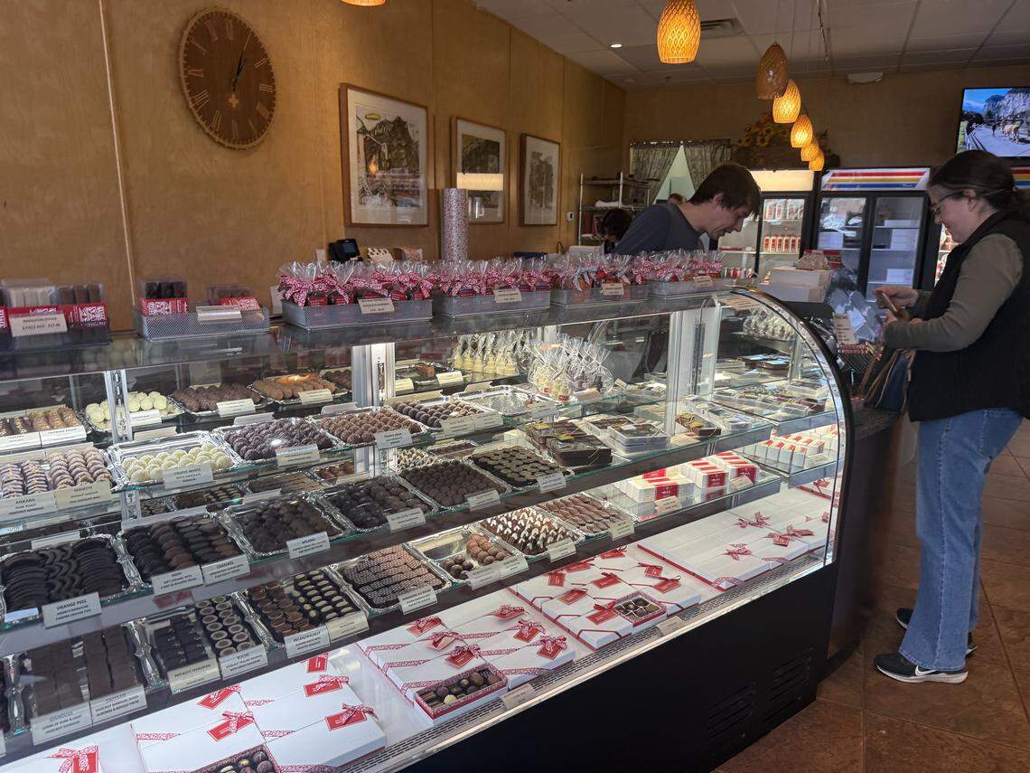 André’s is closing its Overland Park location, though its Main Street spot will remain open.