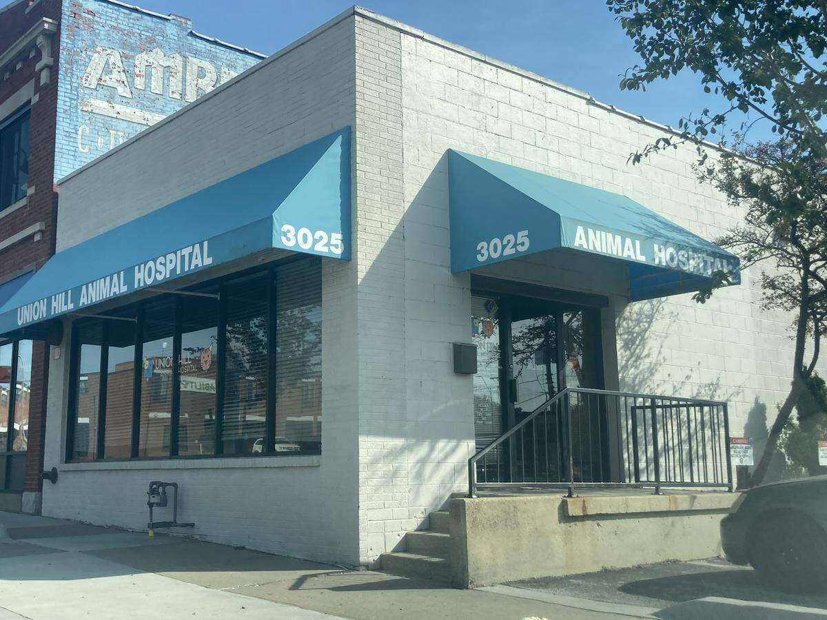 The Union HIll Animal Hospital, 3025 Main St., would be expanded as part of new development at 31st and Main street, where the 1888 Jeserich Building may soon be demolished.