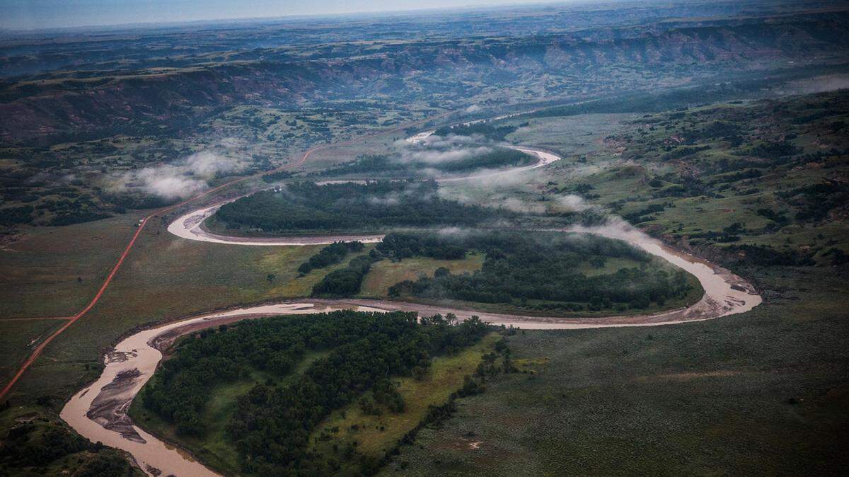 A new North Dakota project will divert water than used to flow to our region. Oppose federal funding that would hurt local industries.