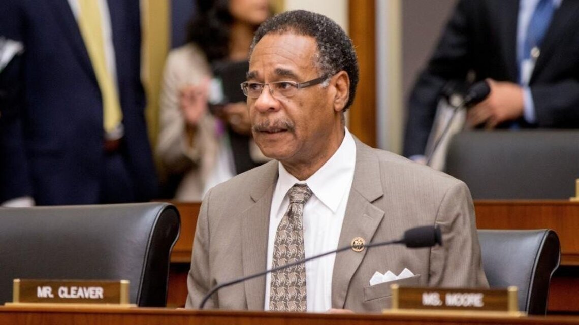 KC-area Democrats rally behind Rep. Cleaver as Missouri gerrymandering ...