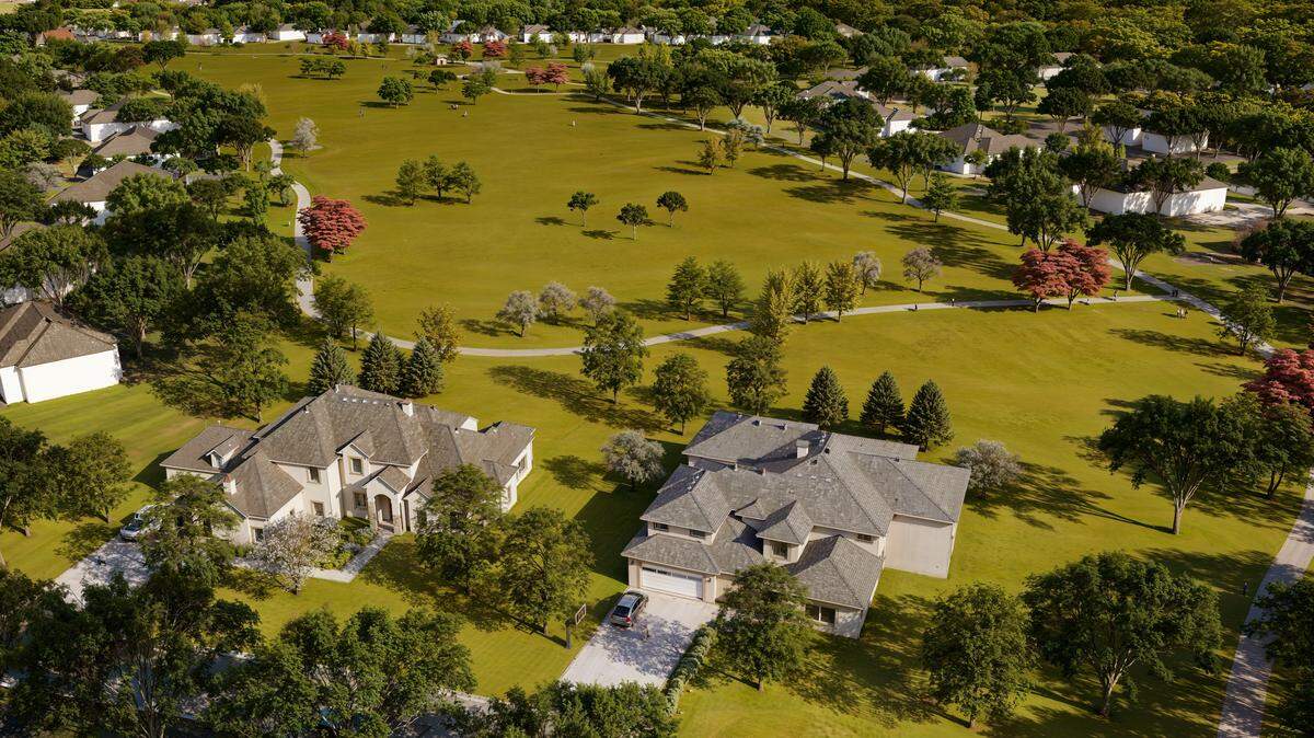 Each homesite in The Sechrest at Loch Lloyd has been thoughtfully planned to capture the natural beauty of the area—whether along a peaceful cul-de-sac, backing to preserved green space, or positioned just steps from the vibrant Loch Lloyd Country Club.
