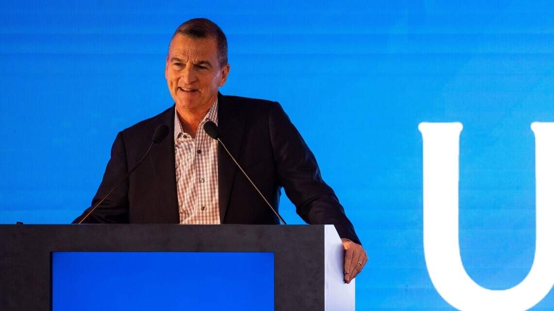 Could Mark Turgeon be the one to get KC Roos hoops hopping? He has a local angle