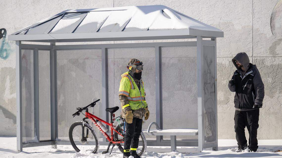 Bitter cold, snow flurries to descend on Kansas City; freezing rain may be next