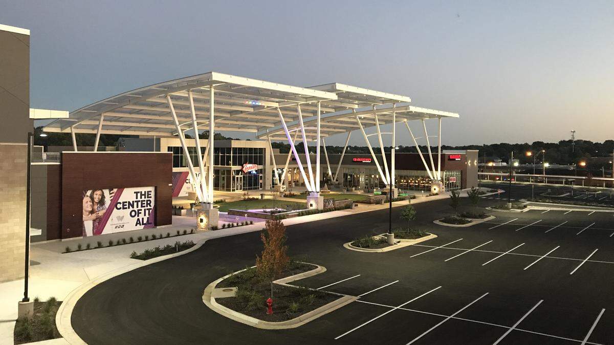 Freezing Rolls planned to be part of Ward Parkway’s new Restaurant Pavilion — a 31,000-square-foot district on the site of the former Dillard’s department store and parking garage.