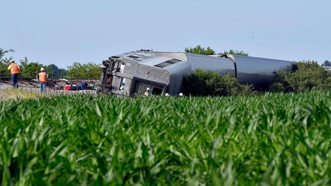 Amtrak, BNSF Railway blame Missouri dump truck company for deadly Mendon train crash