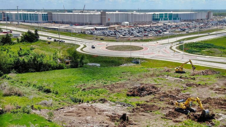 See how Panasonic plant is powering a housing boom in De Soto, Kansas