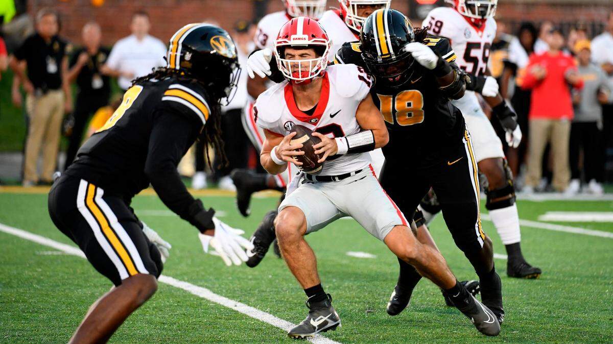 The Missouri Tigers’ defense made life uncomfortable all night for Georgia Bulldogs quarterback Stetson Bennett during Saturday’s game in Columbia.