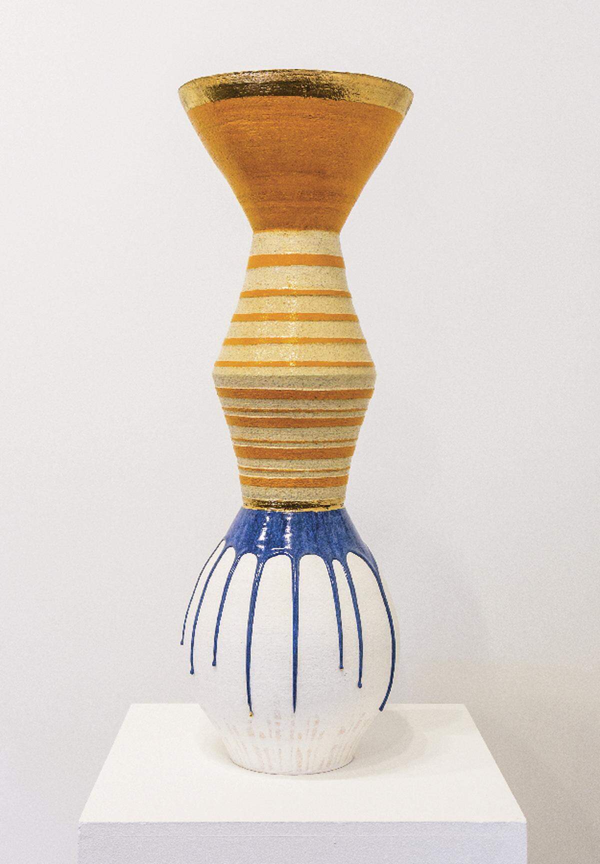 Shane Lutzk creates large-scale ceramic art.