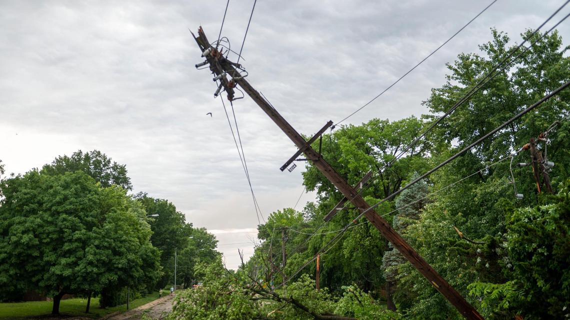 Tornadoes are more deadly at night. Here’s how Kansas City can be alert next time