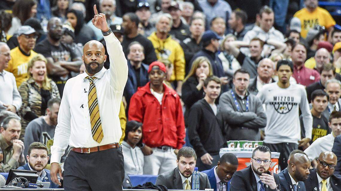 Missouri Tigers head coach Cuonzo Martin