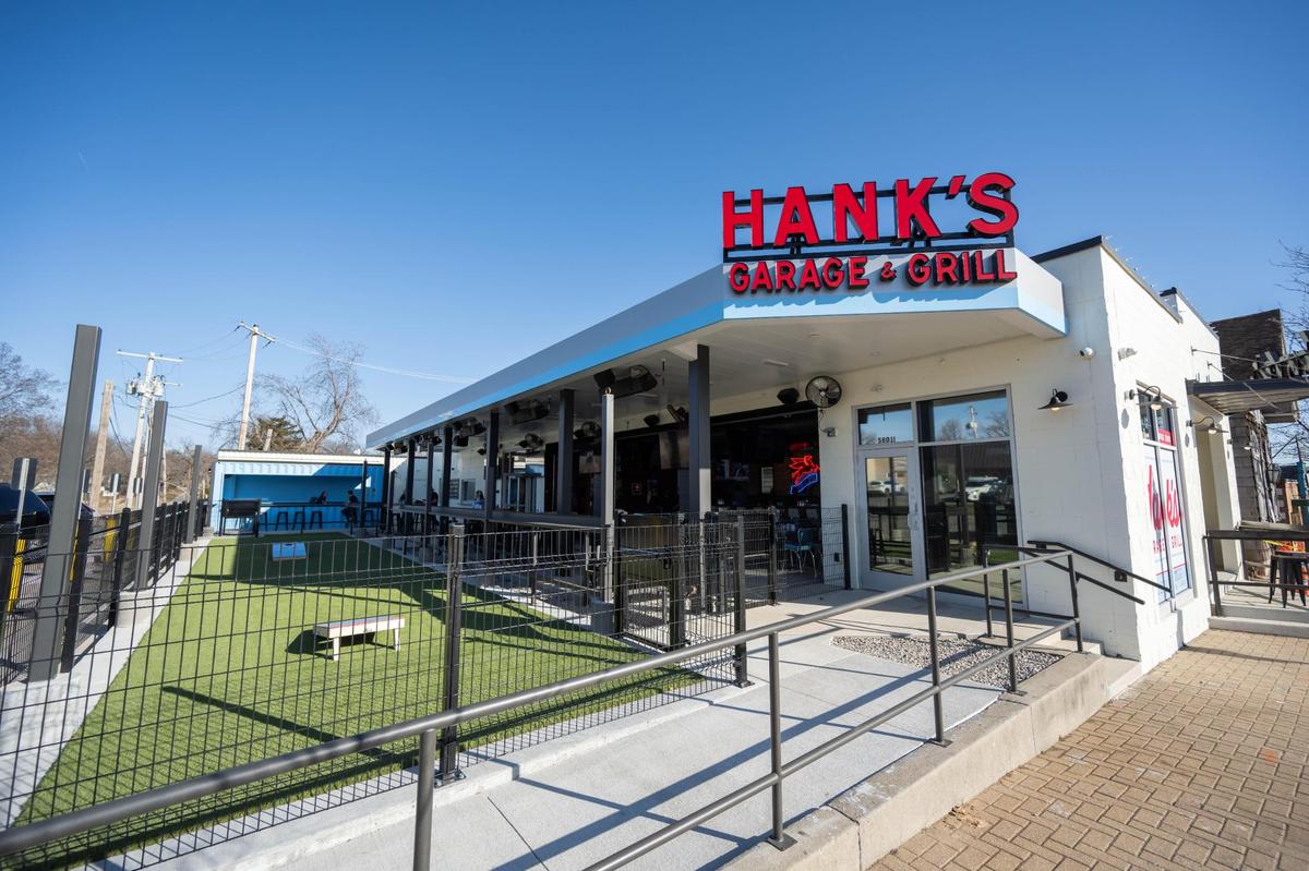 The exterior of Hank’s Garage and Grill in Shawnee shows its large patio.