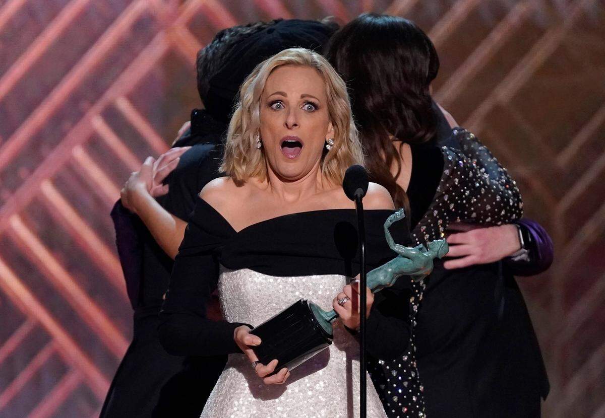 “This validates the fact that we, deaf actors, can work just like anybody else,” said actress Marlee Matlin, accepting the award for outstanding performance by a cast in a motion picture for “CODA” at the SAG Awards.
