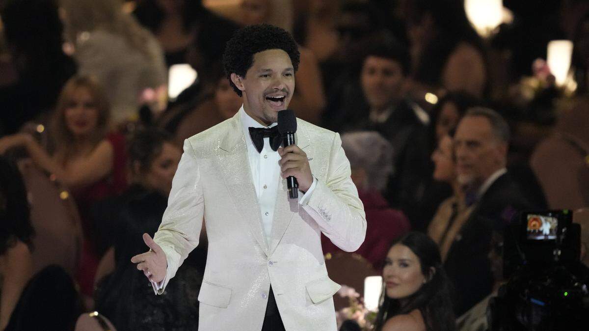 Trevor Noah, who hosted the Grammy Awards Sunday, defended Taylor Swift against her detractors.