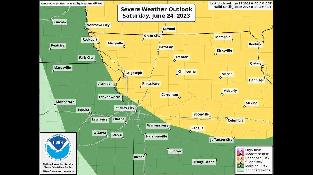 The chanced for showers and thunderstorms return this weekend in Kansas City, according to the National Weather Service. Some of the storms could be strong to severe, with large hail and strong, gusty winds being the main threats.