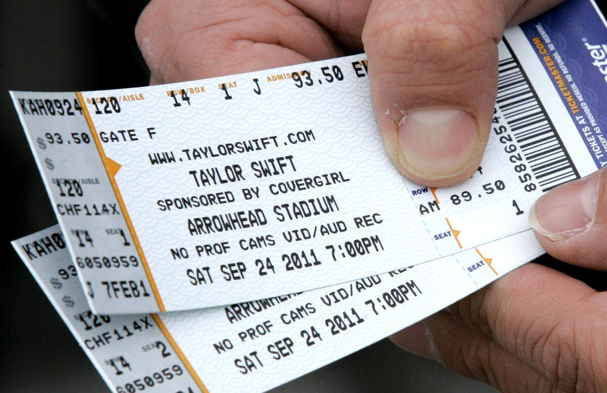 About 30 brave grandparents, parents, aunts and uncles braved the windy 20-degree weather to get an early crack at Taylor Swift tickets at Arrowhead Stadium. Jackson County Residents and Kansas Chiefs season ticket holders got an early jump on other folks and at the stadium and select Ticketmaster locations to buy tickets for Swift’s Sept. 24, 2011, Speak Now World Tour show in Kansas City.