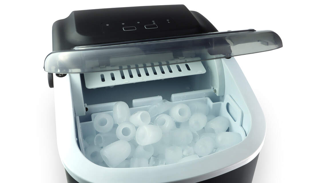 See how the right countertop ice maker can match your kitchen’s space and daily ice needs