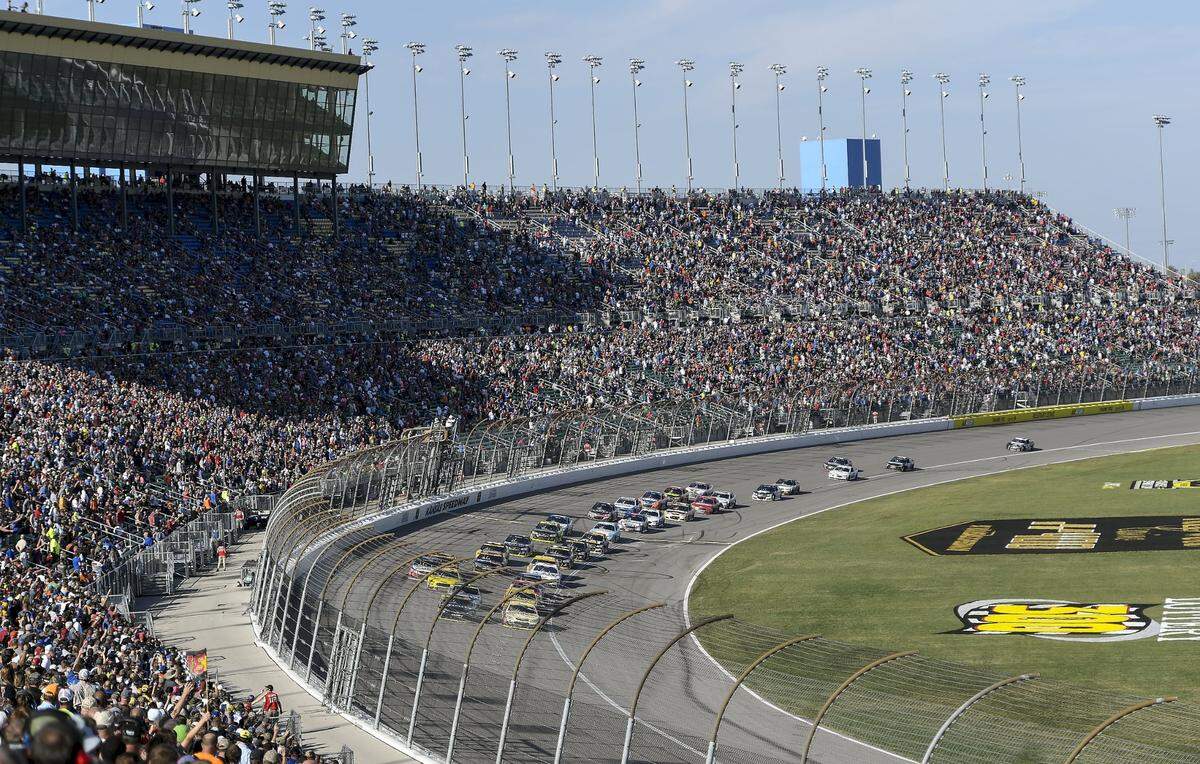 Auto racing will return to Kansas Speedway, but without the fans.