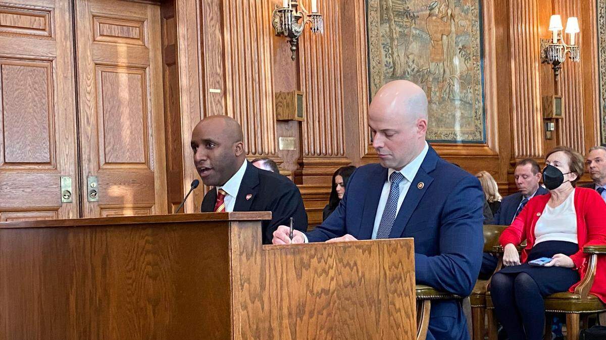 Kansas City Mayor Quinton Lucas, left, and Sen. Tony Luetkemeyer, a Parkville Republican, during a hearing Tuesday over funding requirements for Kansas City police.