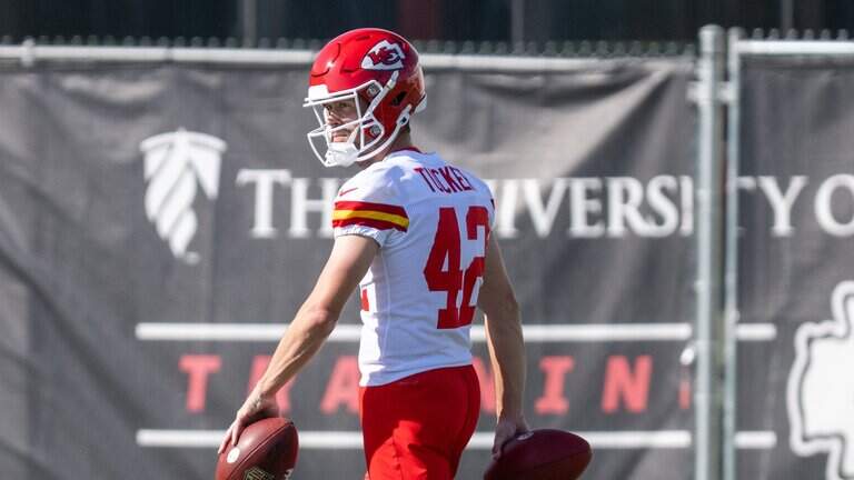 The Chiefs signing Justin Tucker sparks some emotions. Surprise isn’t among them
