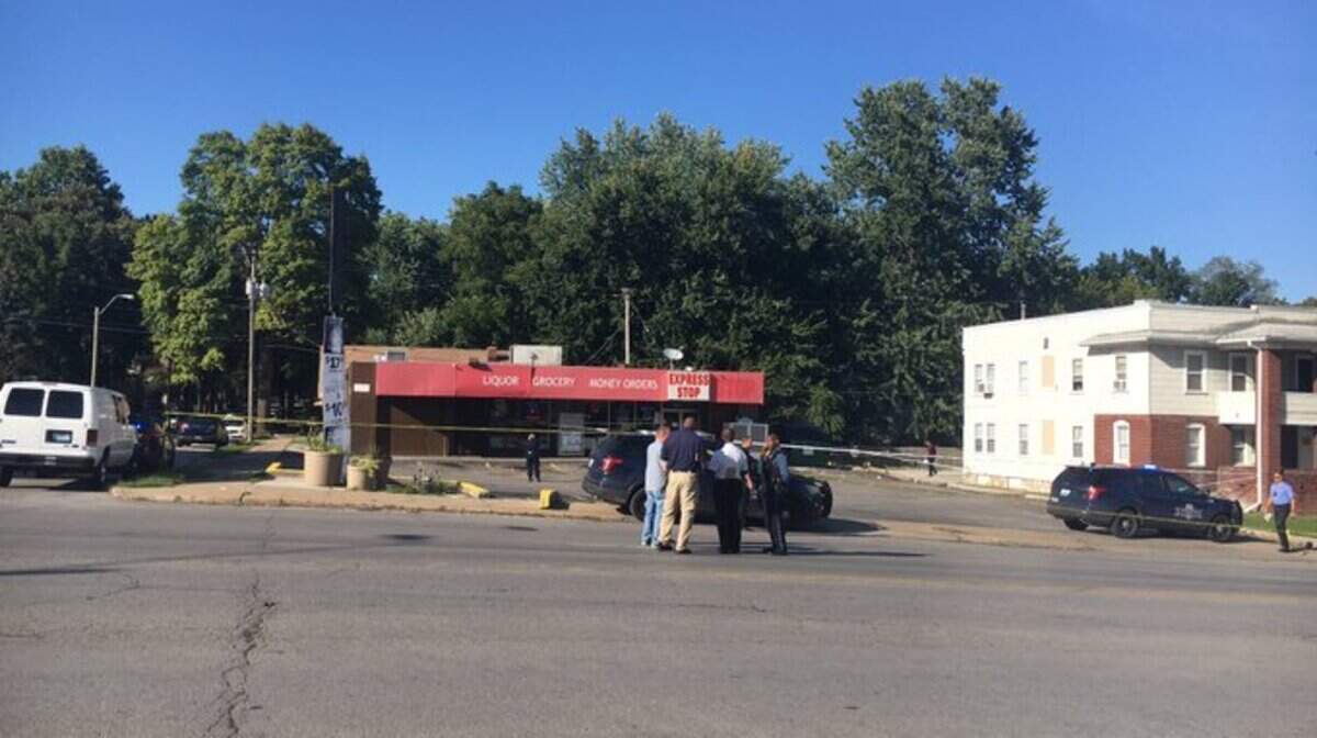 KCPD: man found fatally shot on busy Kansas City street | Kansas City Star