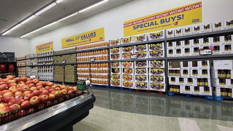 Kansas City’s newest grocery store launches in 50-year-old location. ‘No-frills’