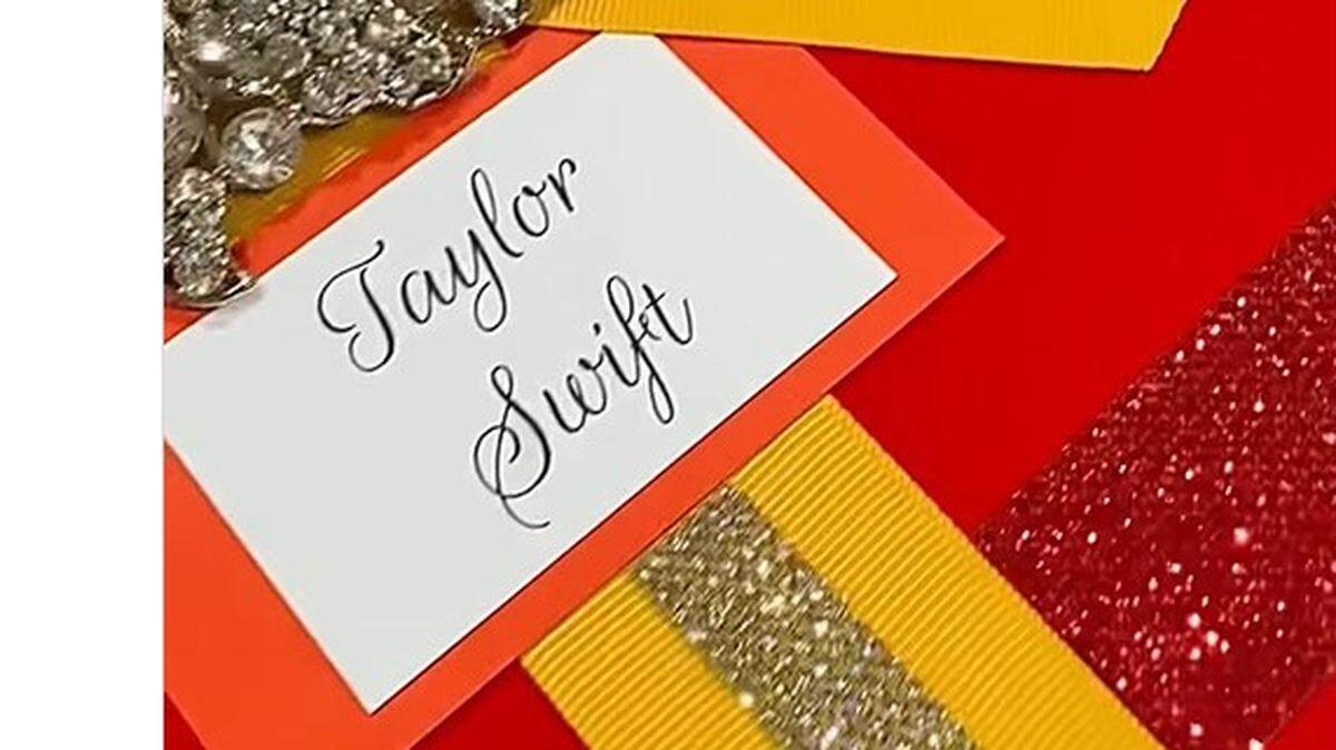 Here is a gift that was given to Taylor Swift on Monday night.