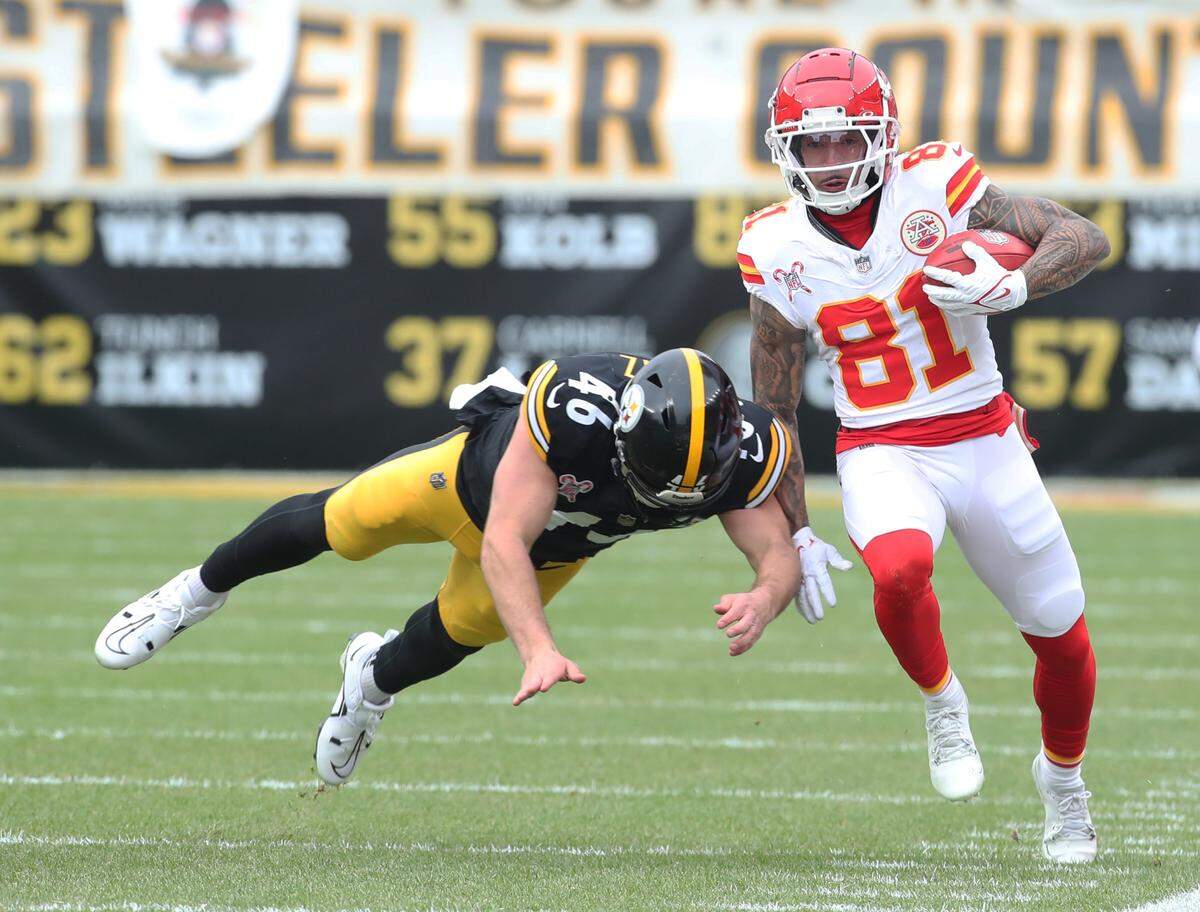 Kansas City’s Nikko Remigio (No. 81) returns a punt for the Chiefs against the Pittsburgh Steelers during an NFL Week 17 game at Acrisure Stadium in Pittsburgh, Pennsylvania on Wednesday, Dec 25, 2024.