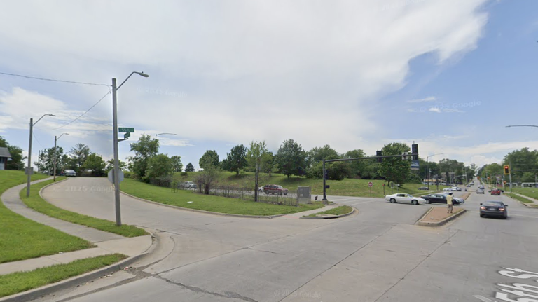 Police investigate fatal shooting in Kansas City neighborhood | Kansas ...