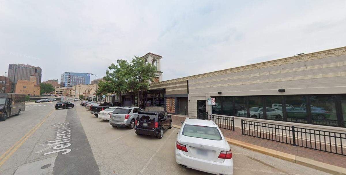 Employees at a bar at the Miracle on the Plaza pop-up bar in the 4800 block of Jefferson Street in Kansas City’s Country Club Plaza used items from around the establishment to restrain a man who allegedly threatened people with a knife Saturday, police said.