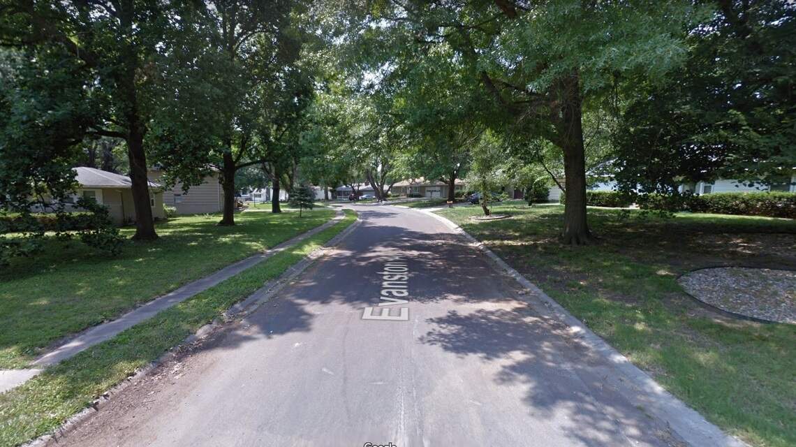 Police investigate shooting at Raytown home Thursday afternoon; Woman reported shot