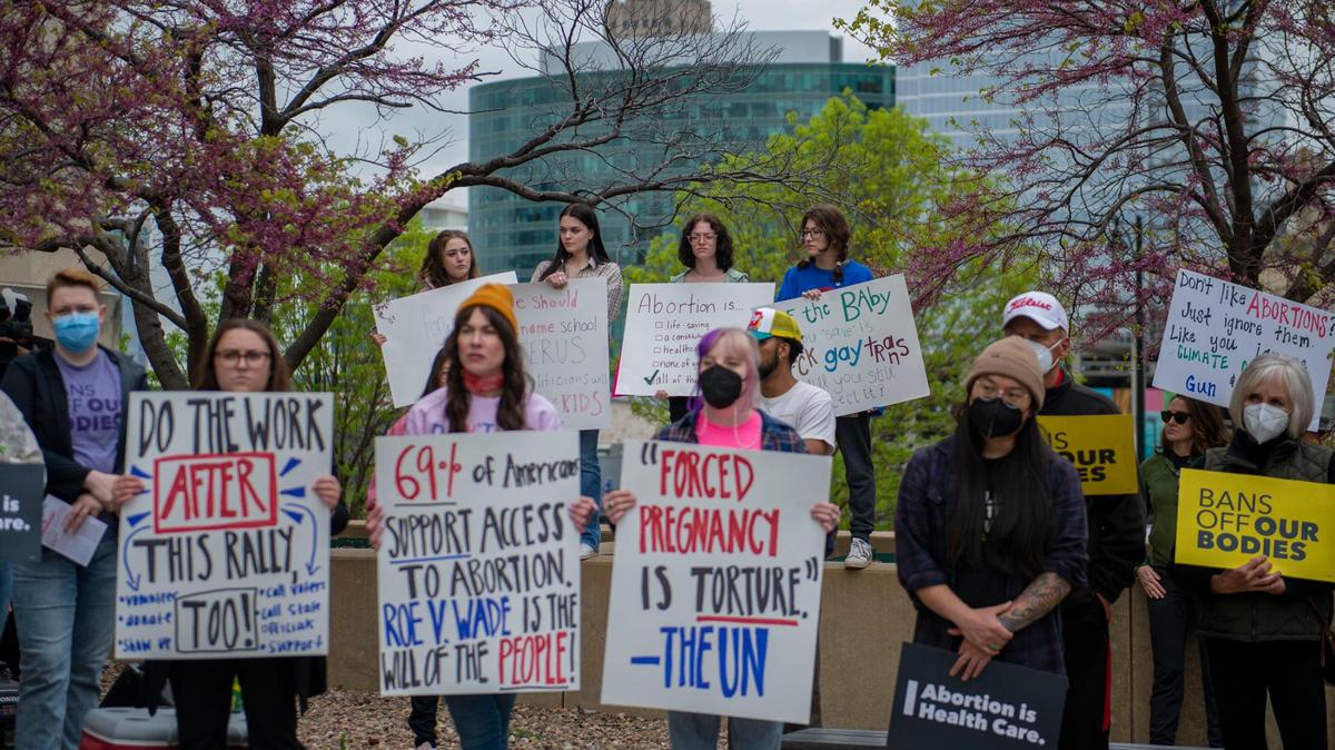 What questions do you have about abortion rights in Kansas and Missouri?