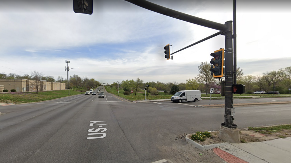 Driver has life-threatening injuries after US 71 crash in KC | Kansas ...