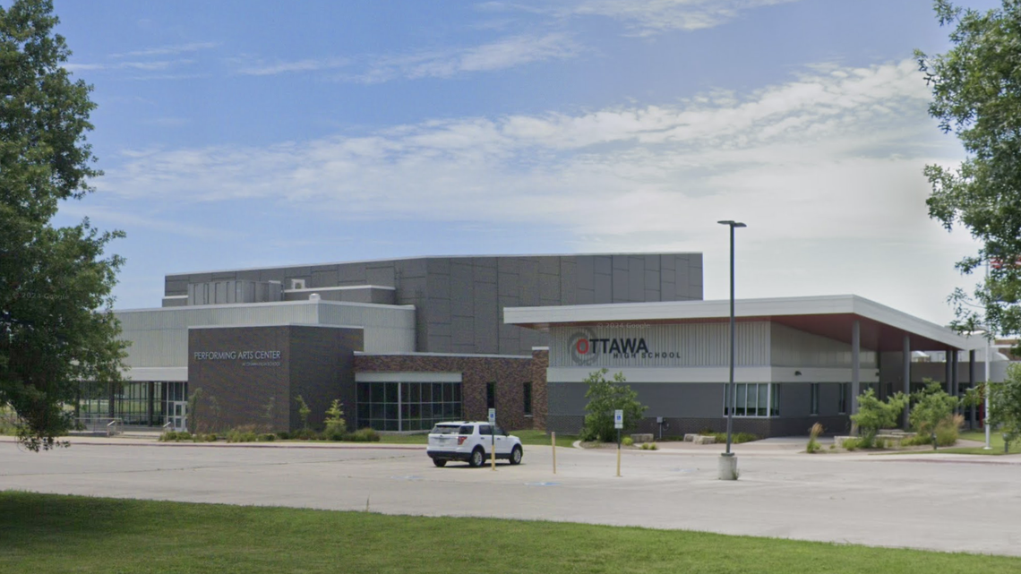 Ottawa High School student arrested after allegedly threatening peers