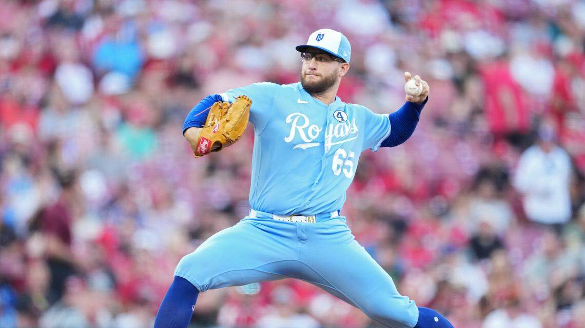 How the Royals’ bullpen cratered, again, in extra-inning loss at Cincinnati Reds