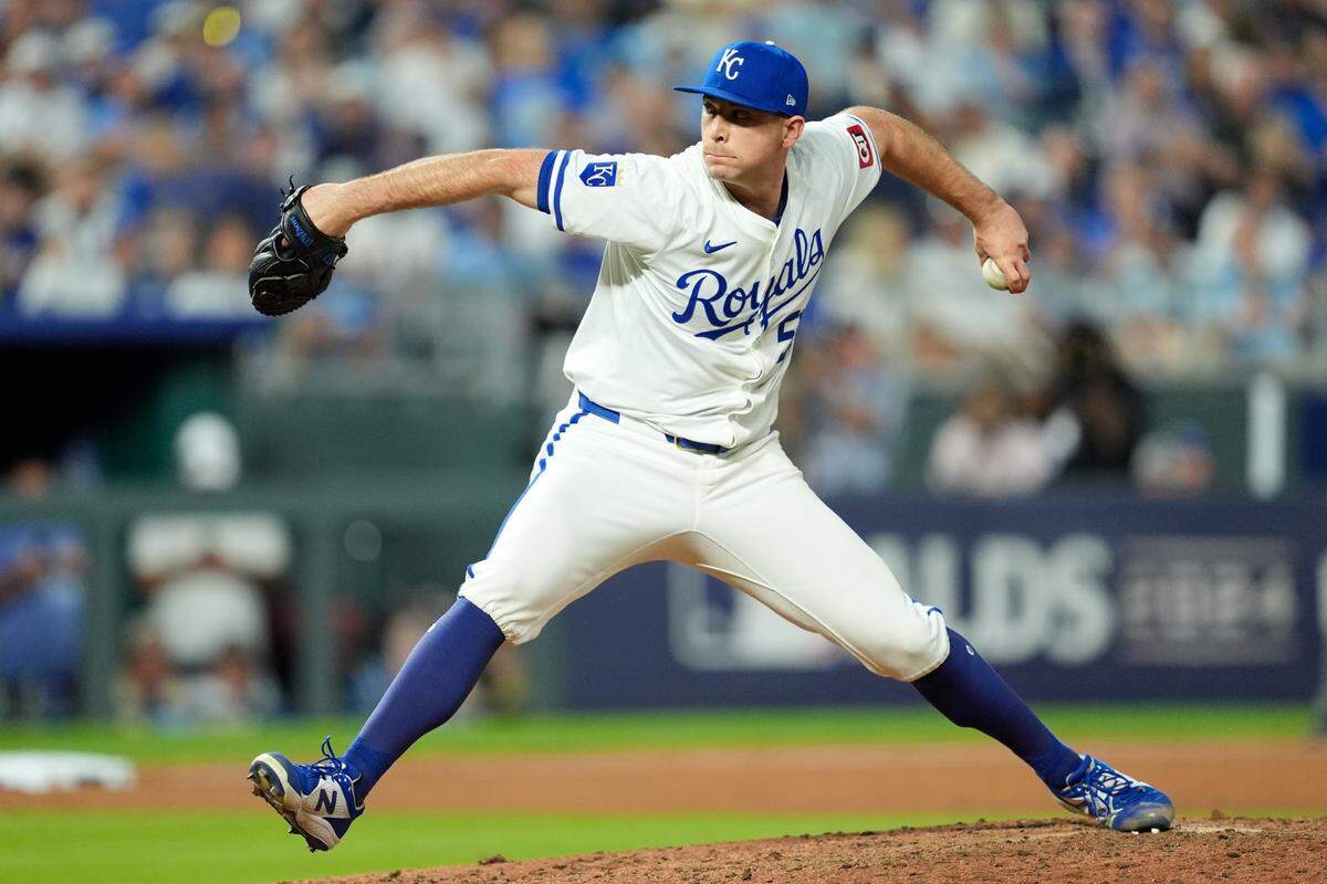 Kansas City Royals pitcher Kris Bubic (50) pitches in the eighth inning against the New York Yankees during Game 3 of the ALDS at Kauffman Stadium on Oct. 9, 2024.