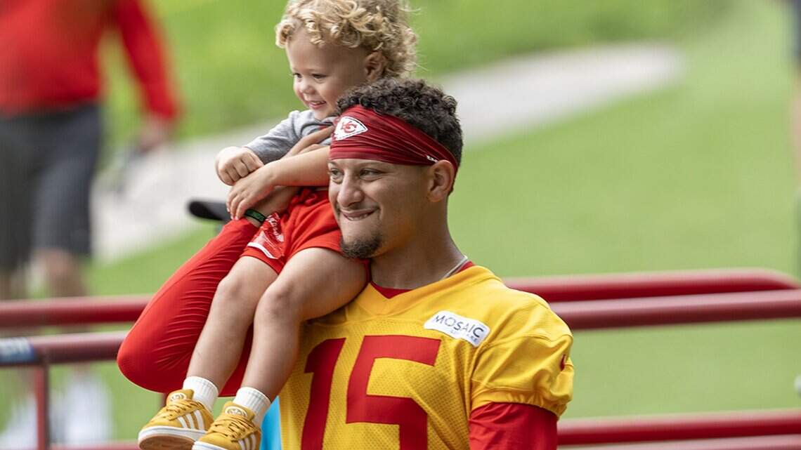 Chiefs’ Patrick Mahomes has a refreshing attitude about attending his son’s games