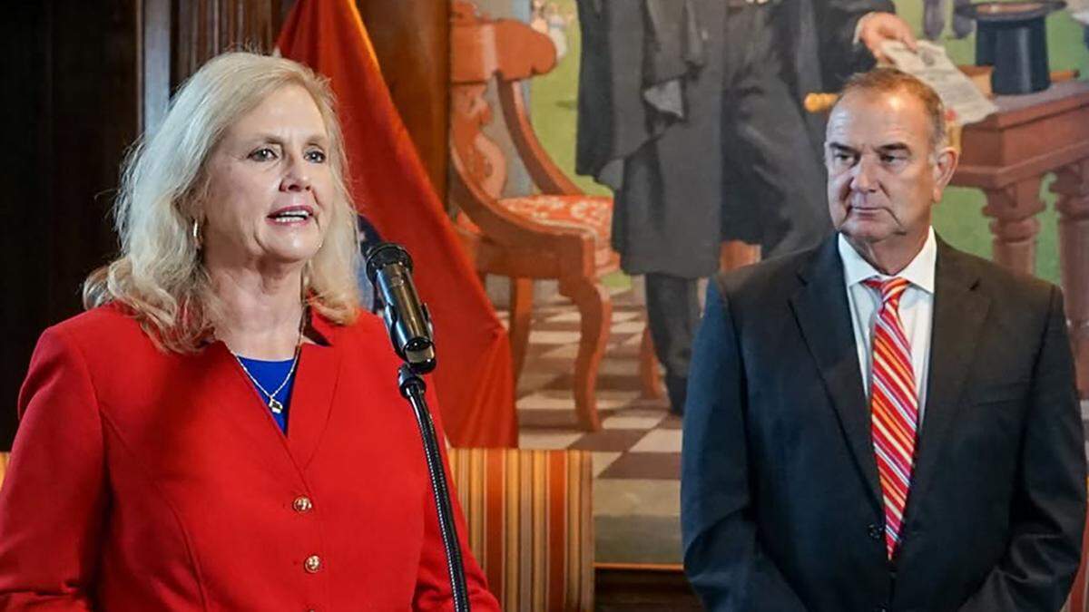 Gov. Mike Kehoe introduces new Missouri Attorney General Catherine Hanaway.