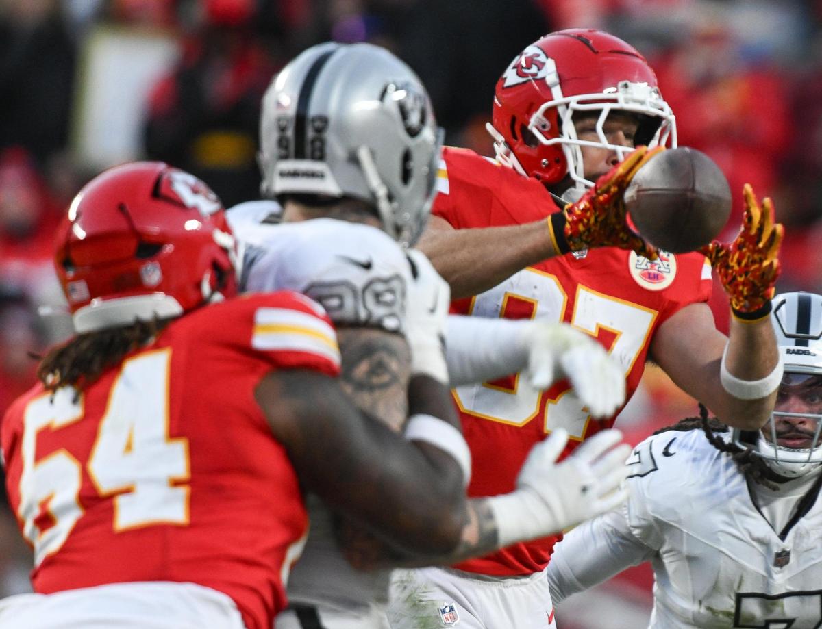 Kansas City Chiefs tight end Travis Kelce (87) makes a catch in the first half against the Las Vegas Raiders on Friday, Nov. 29, 2024, at GEHA Field at Arrowhead Stadium.