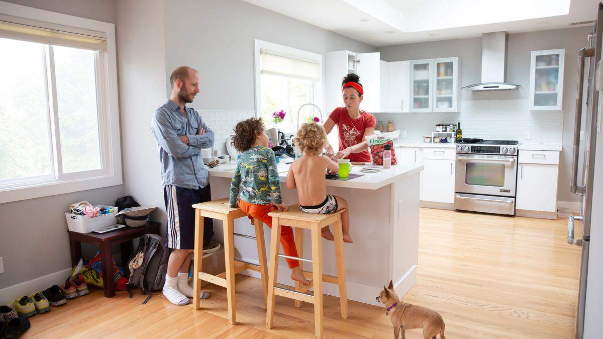 A sunday reset built around family cooking rituals — from assembly-line prep to dinner templates — can cut weeknight stress and carry meals into the week.
