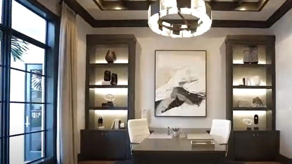 A look inside the $20 million Florida mansion by rented by Chiefs tight end Travis Kelce.